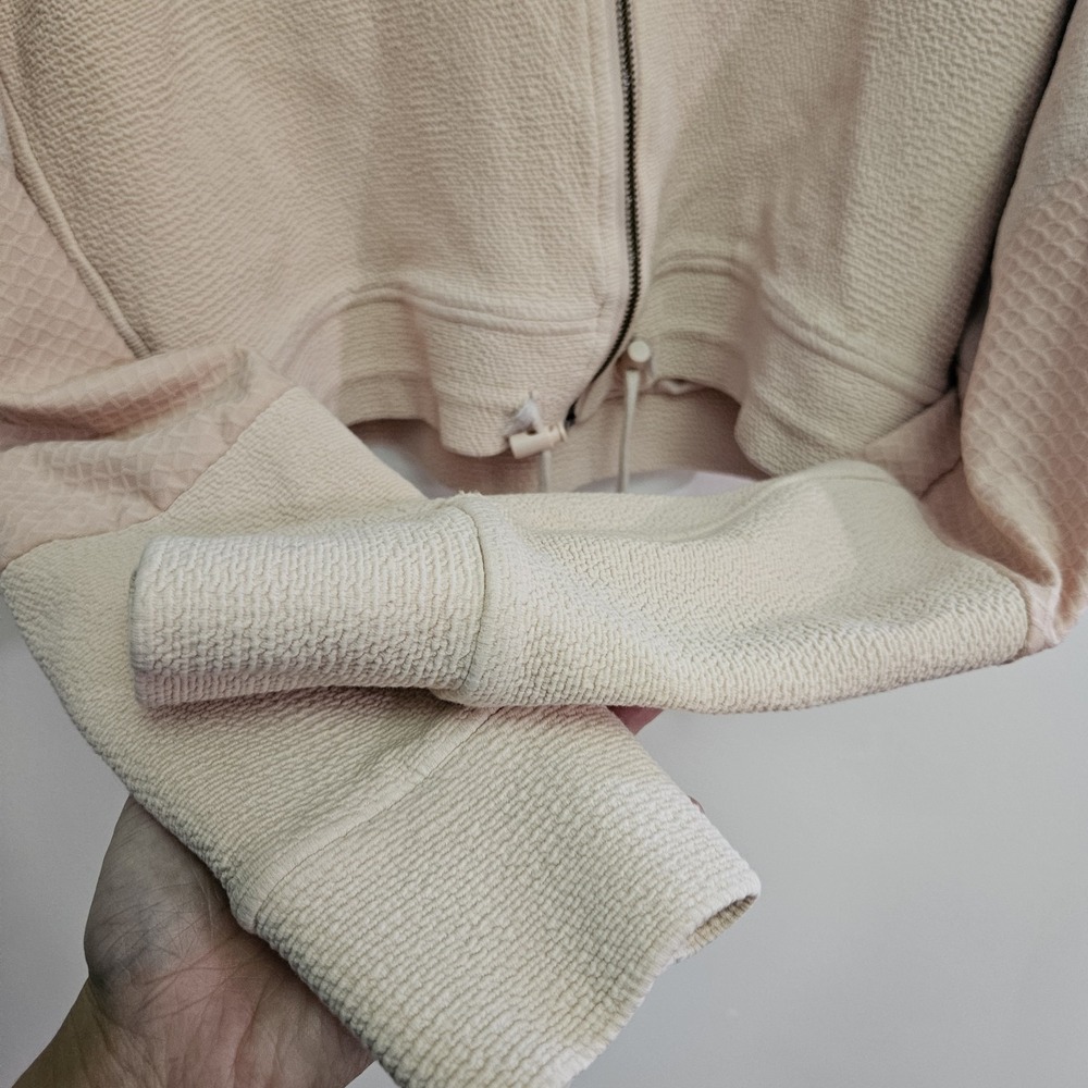 Gymshark Cropped Hoodie Light Chalk Pink Medium T… - image 7